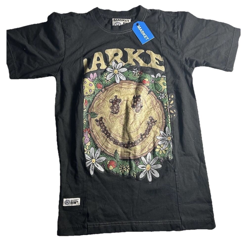 Chinatown MARKET REWORKED‎ 4 PANEL TSHIRT Size Small
